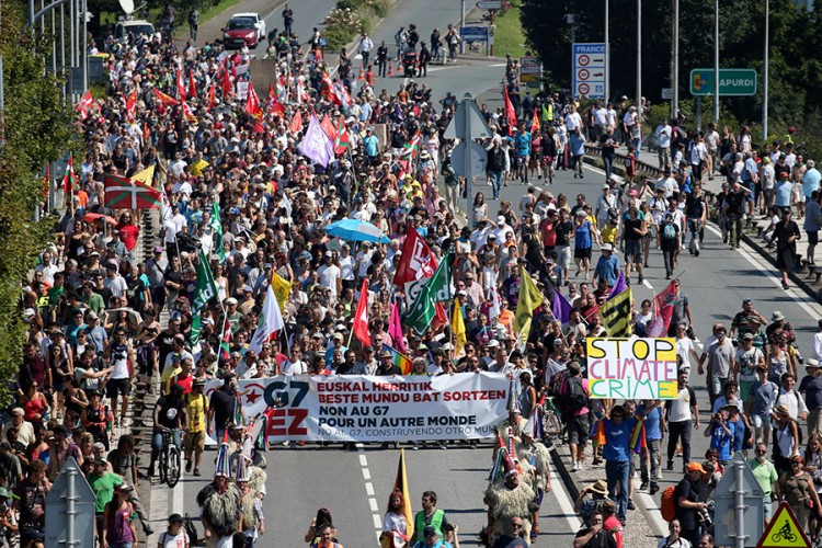 Hiljade ljudi na ulicama Francuske: Protest protiv G7