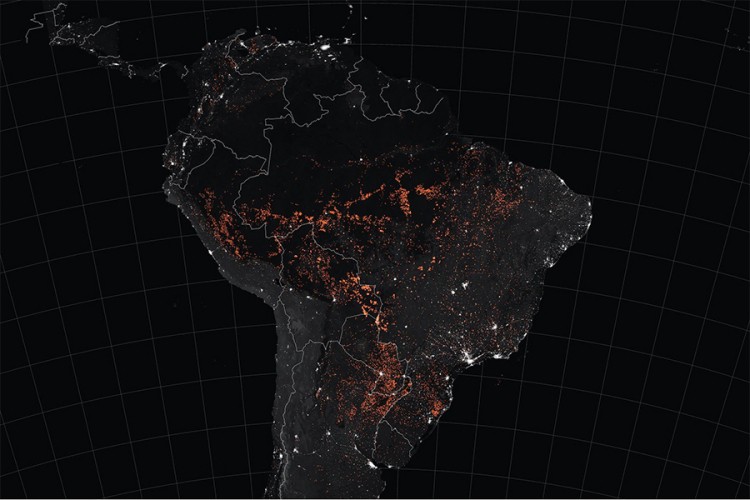 NASA objavila fotografije požara u Amazonu