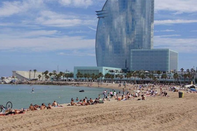 Evakuisana plaža u Barseloni zbog eksplozivne naprave