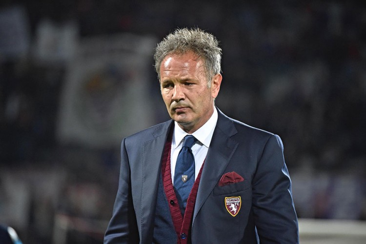 Mihajlović izašao iz bolnice, vodi tim u Veroni