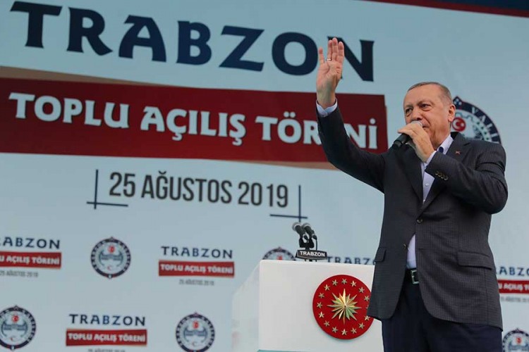 Erdoan najavio skoro slanje kopnenih trupa na sjever Sirije