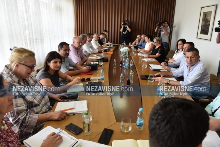 Eksperti: Tri načina za rješavanje problema piralena u krugu "Incela"