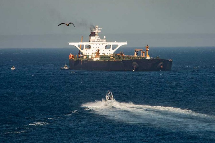 Iranski tanker opet promijenio putanju, ide ka Turskoj