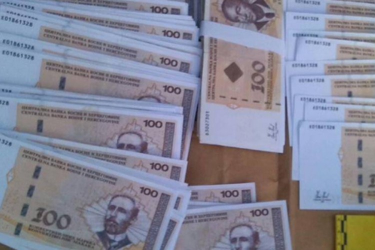 Dogovarali više cijene za rad i oštetili preduzeće za više od milion maraka