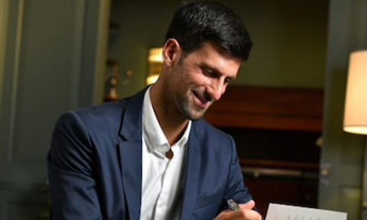 Nole predstavio luksuzne olovke, zaradom pomaže djeci u Srbiji