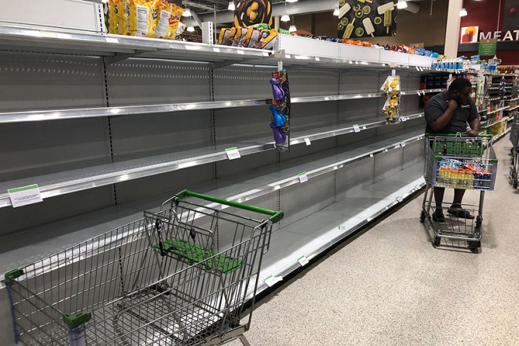 Florida u strahu, čeka se Dorijanov "bijes", prodavnice prazne