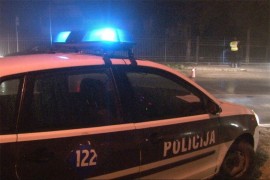 Nesreća u Jajcu: Golfom udarila u ogradu i poginula