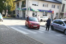 Nezgoda u Banjaluci, auto udario ženu