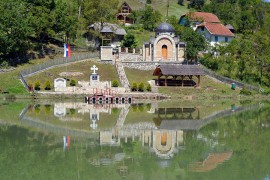 Počela Sveta arhijerejska liturgija u Andrićgradu