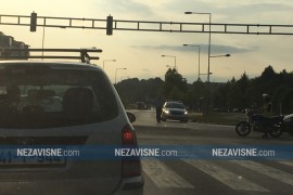 Teška saobraćajka u Banjaluci, motociklista prevezen na UKC RS