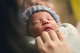 Par tuži kliniku, dobili dijete druge rase
