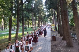 Mali folkloraši defilovali Trebinjem