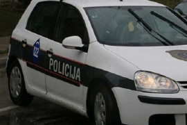 U sudaru audija i renoa povrijeđena djevojka