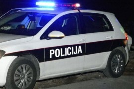 Teško povrijeđen vozač renoa