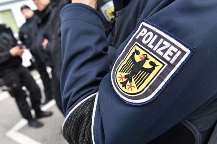 U Berlinu napadnut vojnik sa turskim korjenima