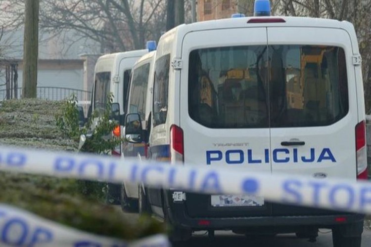 Zbog napada na Srbe u Uzdolju privedeno još 10 huligana
