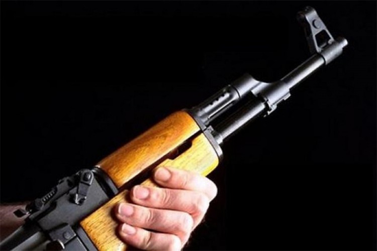 Jedna osoba ubijena, tri povrijeđene u porodičnom sukobu