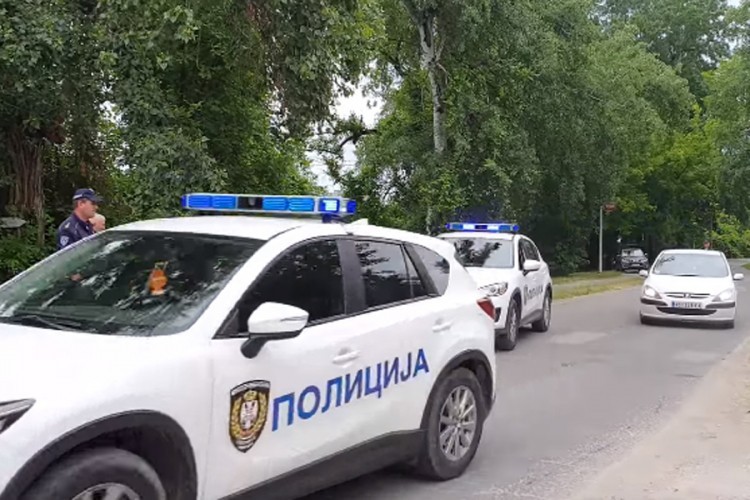 Teška saobraćajna nesreća, poginula žena