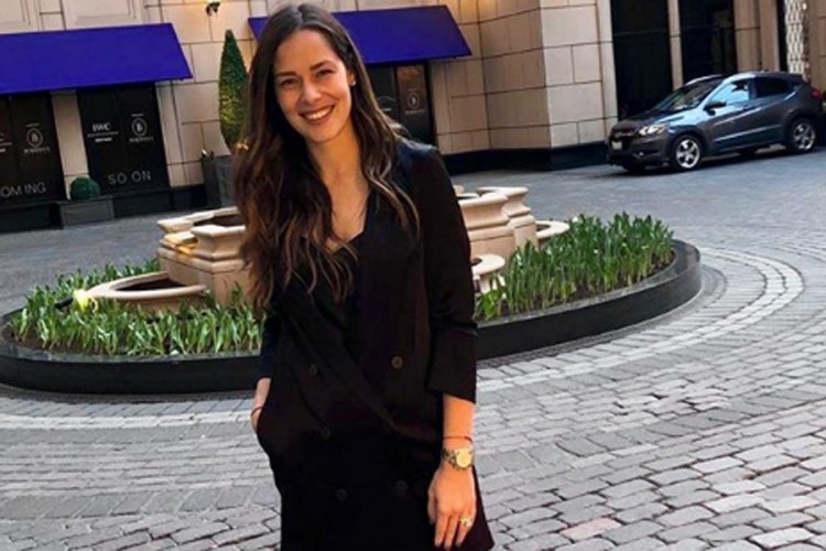 Osmijeh sve govori: Ana Ivanović izgleda kao da se nije porađala