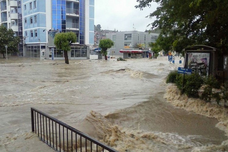 Nema podataka kako su utrošene donacije za poplavljene