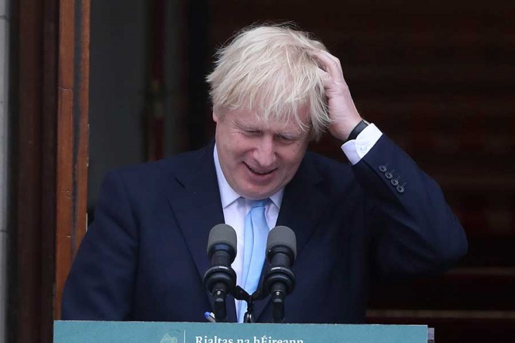 Džonson bi mogao biti smijenjen ako odbije da odgodi Brexit