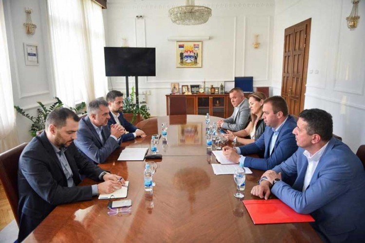 Radojičić se sastao sa socijalistima
