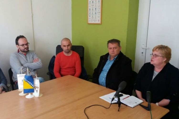 Ni sudska zabrana ne zaustavlja štrajk prosvjetara u USK