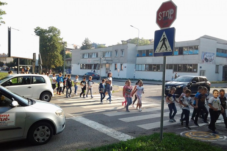 Djeca se u saobraćaju ponašaju kao i njihovi roditelji