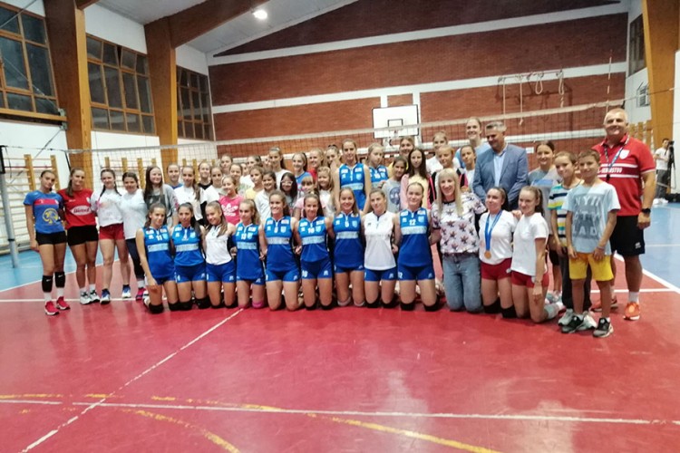 Brankica Mihajlović na treningu mladih odbojkašica "Bimal Jedinstva"
