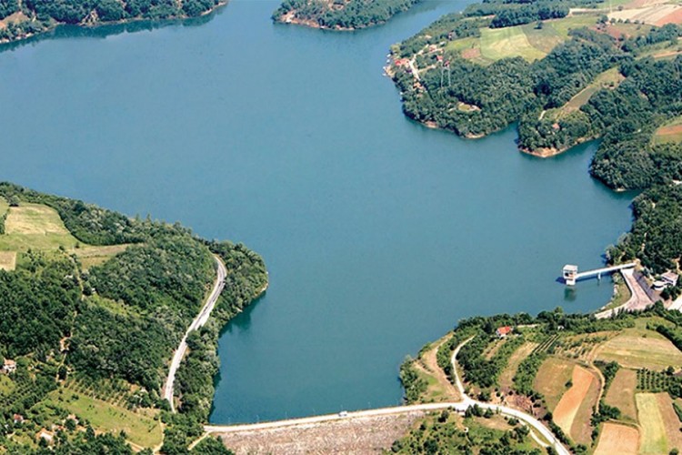 Izvučeno tijelo vatrogasca koji je upao u jezero Ćelije