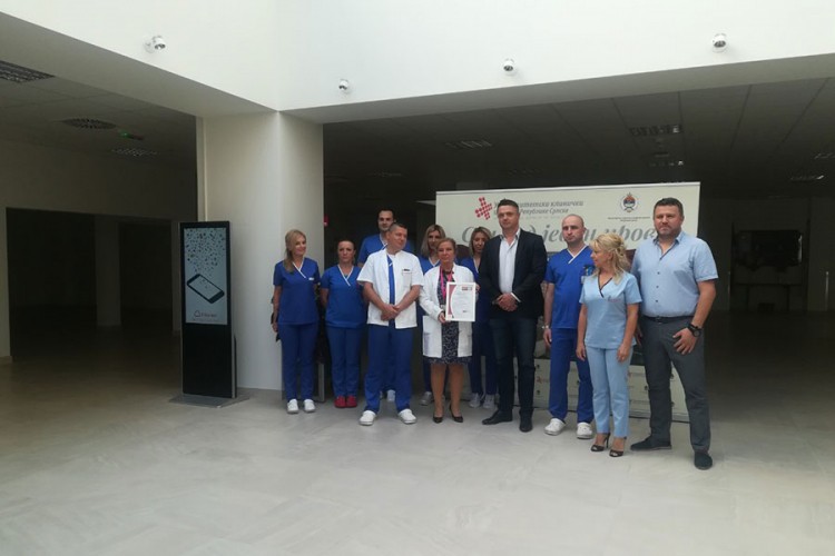 Prestižno priznanje Klinici intenzivne medicine za nehirurške grane UKC RS