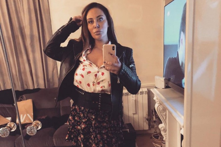Ana Nikolić vratila staru liniju!