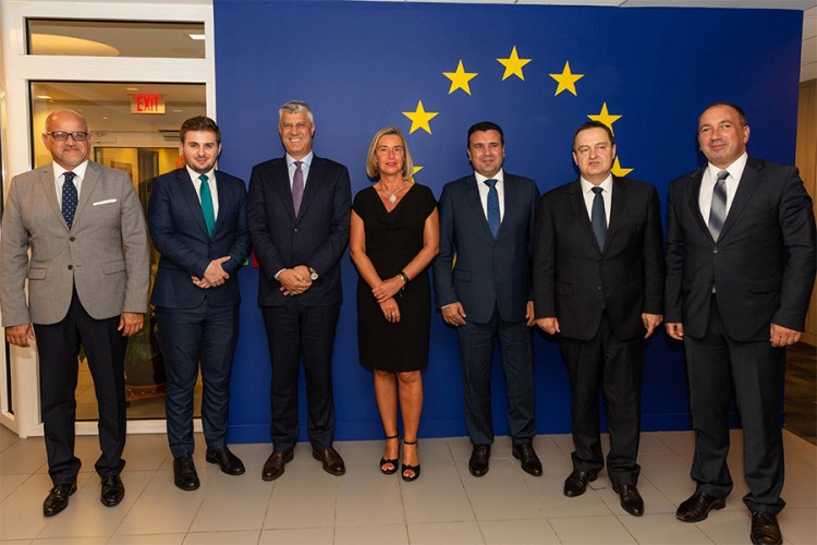 Mogerini priredila večeru za lidere Zapadnog Balkana