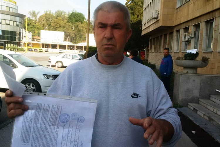 Štrajkuje glađu jer nije dobio sav novac za iseljenje