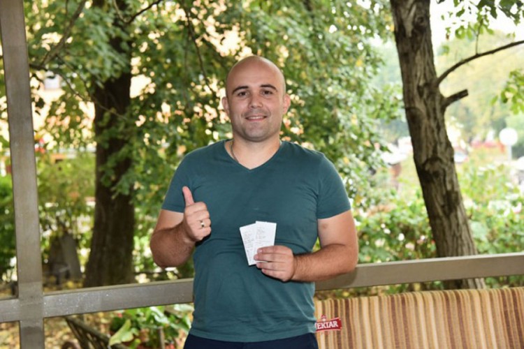 Na kćerkin rođendan dobio stan u Banjaluci