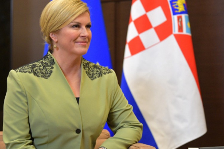 Grabar-Kitarović: Razmjena teritorija na KiM otvara Pandorinu kutiju