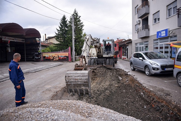 Proširuju Ulicu Momčila Popovića