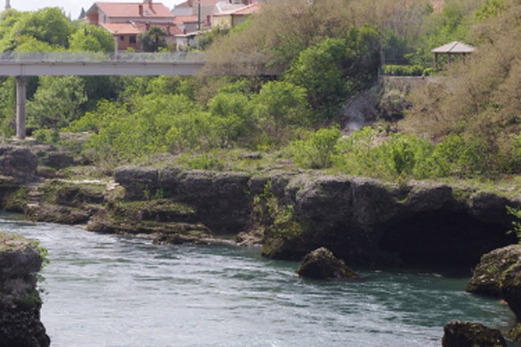 Iz Neretve izvučeno tijelo muškarca
