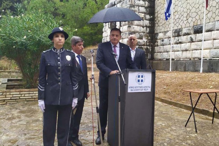 Dodik: Srbi izloženi stalnim izazovima, Kosmet jedan od najvećih
