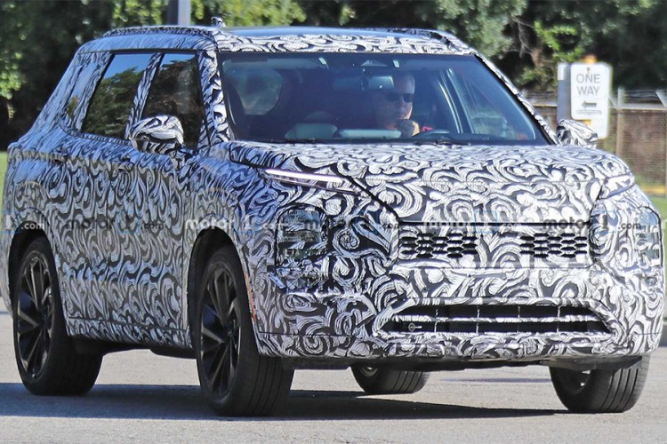 Snimljen novi Mitsubishi Outlander