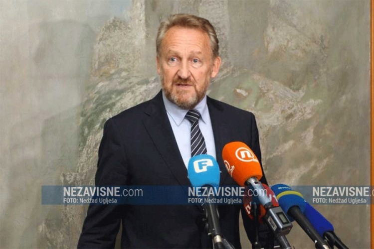 Izetbegović: Narednih dana sastanci, očekujem postizanje kompromisa
