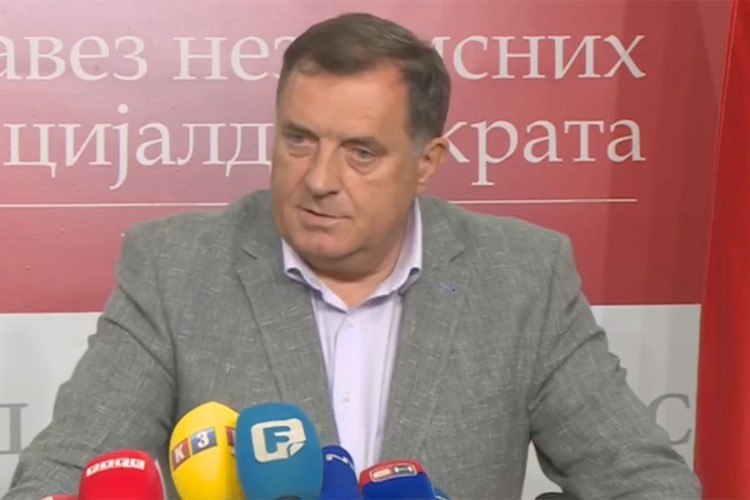 Dodik: Povećati plate u Srpskoj