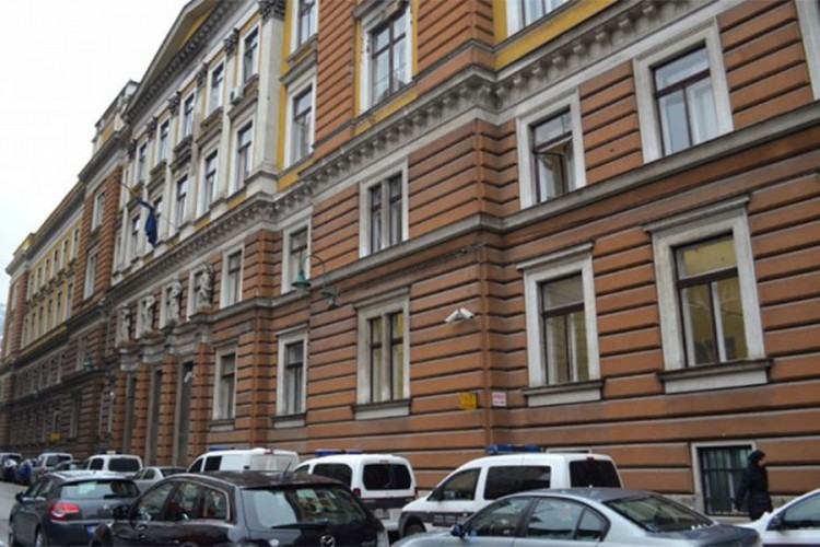 Osumnjičeni za napad na redakciju sarajevskog portala brane se sa slobode
