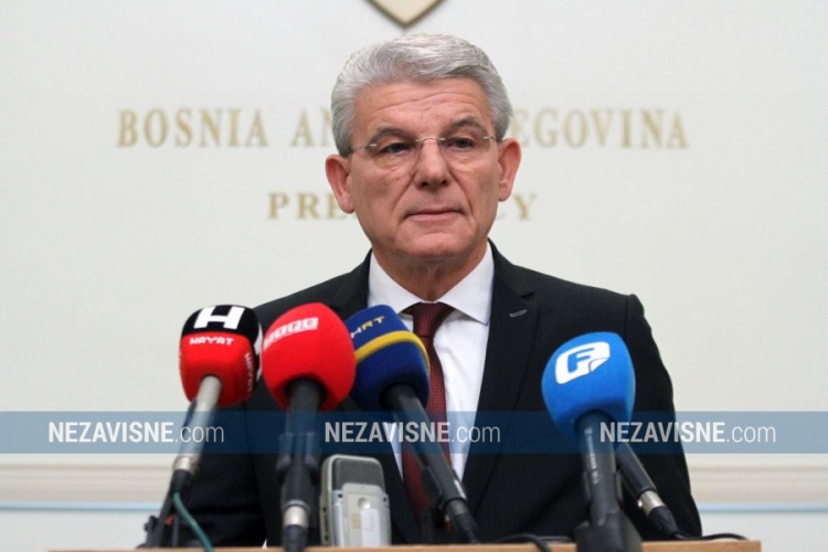 Džaferović na komemoraciji Širaku u Parizu