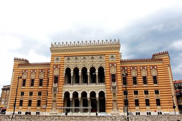 Dio građe Haškog tribunala dopremljen u Gradsku vijećnicu u Sarajevu