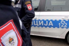 Vozač golfa povrijeđen u sudaru