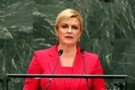 Kitarovićevoj bukvalno "nacrtan" govor: Blagi smiješak, bez 'hvala'