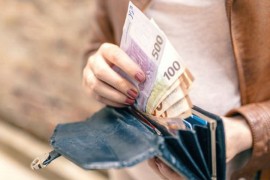 Dijaspora za pola godine preko računa poslala 1,32 milijarde KM
