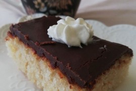 Sočni kolač s kokosom