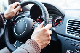 Zašto ne trebate okretati volan u mjestu
